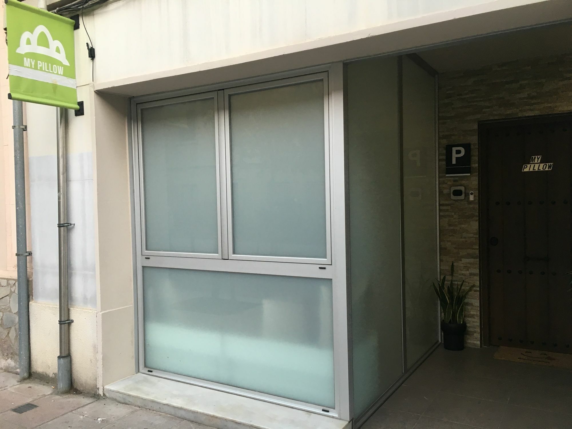 Laramond Barcelona Rooms ภายนอก รูปภาพ